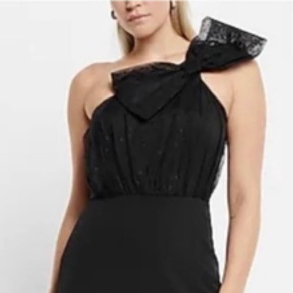 Express One shoulder bow black dress size M - Picture 3 of 4